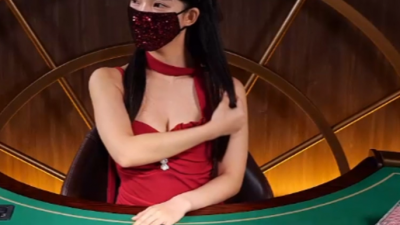 머리 넘기는거 왜케 이뻐 ㄷ