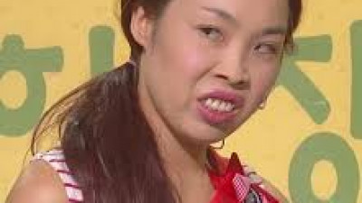 누가 손 잡고 눌렀냐